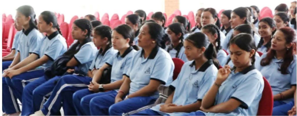 धुलिखेलका छात्राहरुलाई आत्मरक्षा तालिम, हिंसाविरुद्ध सचेत बनाउँदै आत्मविश्वास बढाउने प्रयास